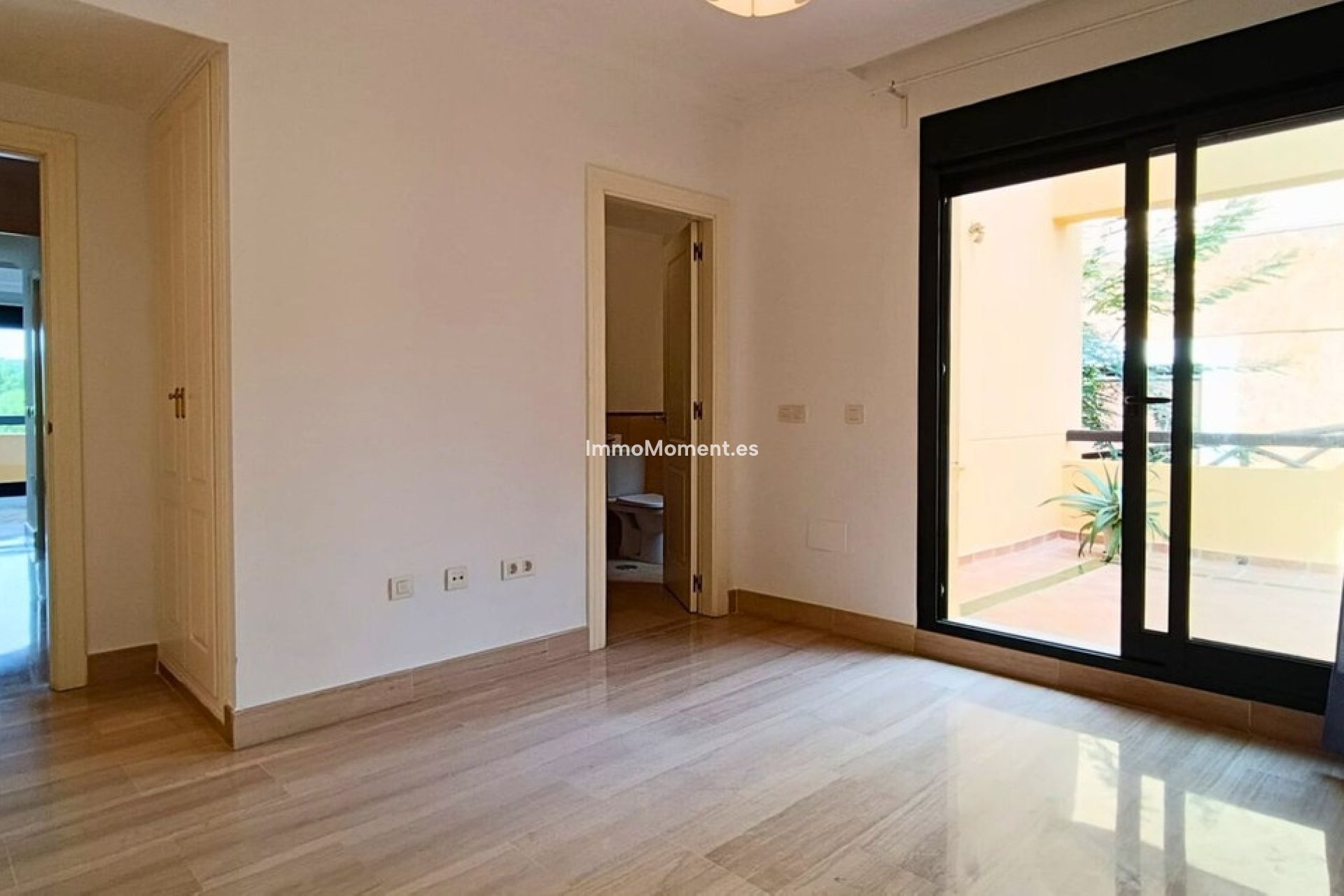 Resale - Apartment - Sotogrande - Sotogrande Alto