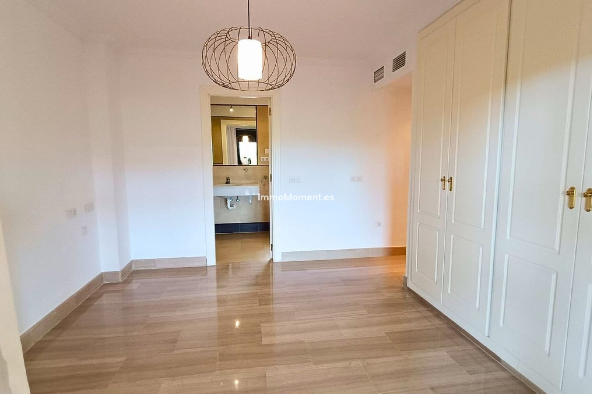 Resale - Apartment - Sotogrande - Sotogrande Alto