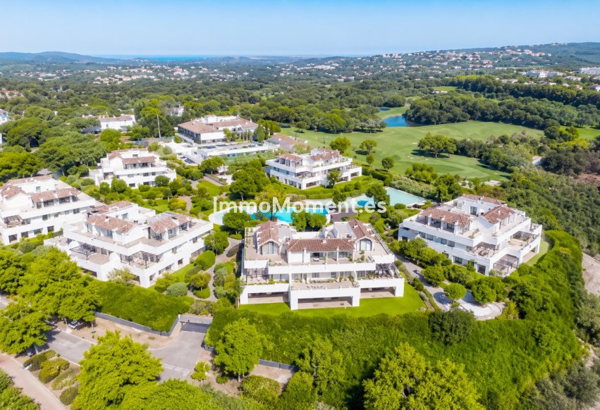 Resale - Apartment - Sotogrande - Sotogrande Alto
