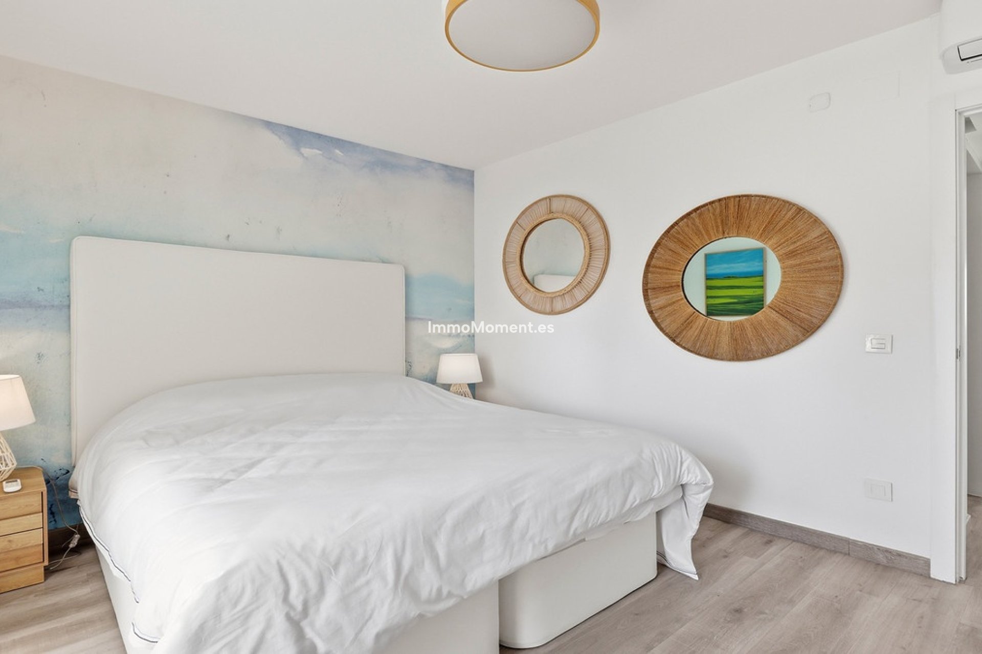 Resale - Apartment - Sotogrande - Sotogrande Costa