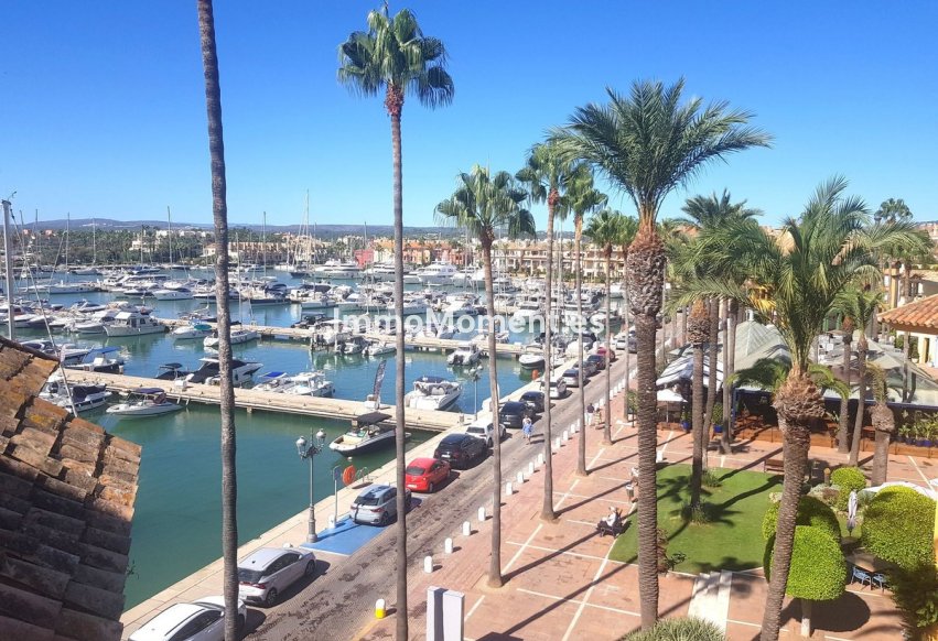 Resale - Apartment - Sotogrande - Sotogrande Marina