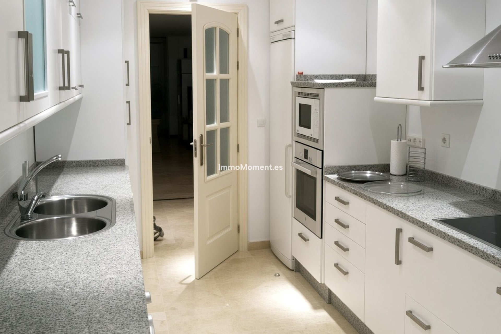 Resale - Apartment - Sotogrande - Sotogrande Marina