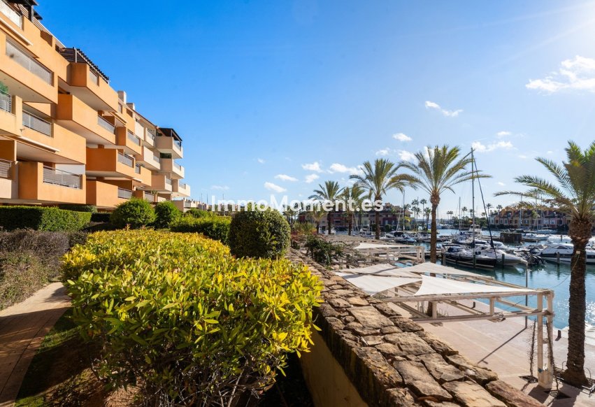 Resale - Apartment - Sotogrande - Sotogrande Marina
