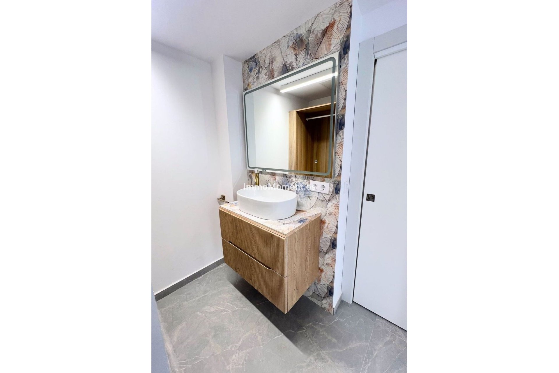 Resale - Apartment - Sotogrande - Sotogrande Marina