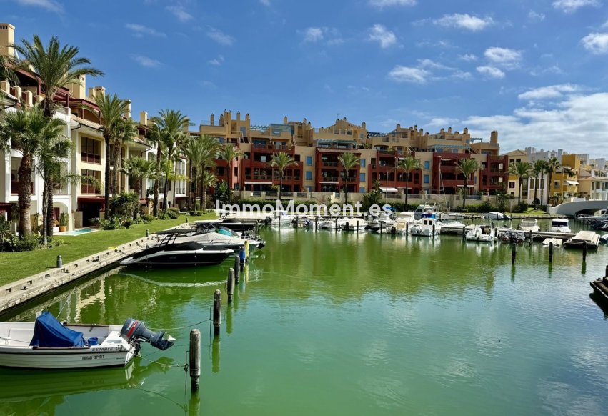 Resale - Apartment - Sotogrande - Sotogrande Puerto