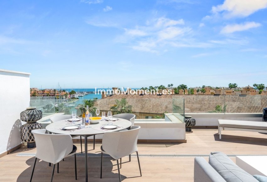 Resale - Apartment - Sotogrande - Sotogrande Puerto