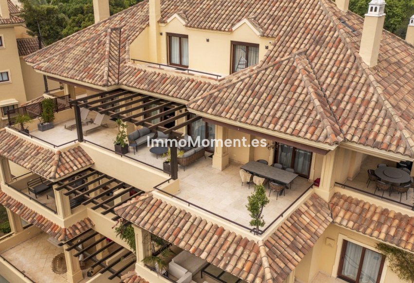 Resale - Apartment - Sotogrande