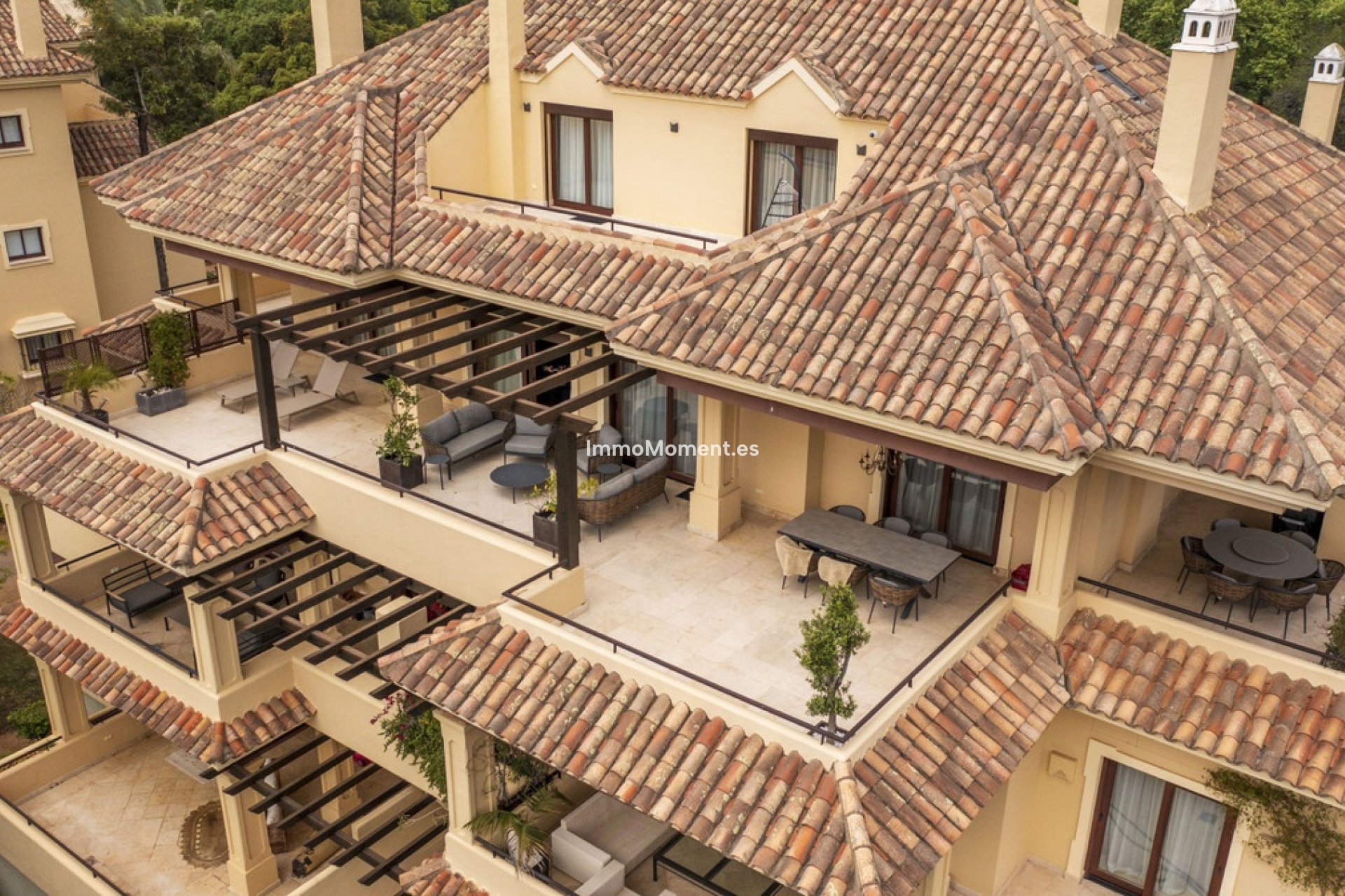 Resale - Apartment - Sotogrande