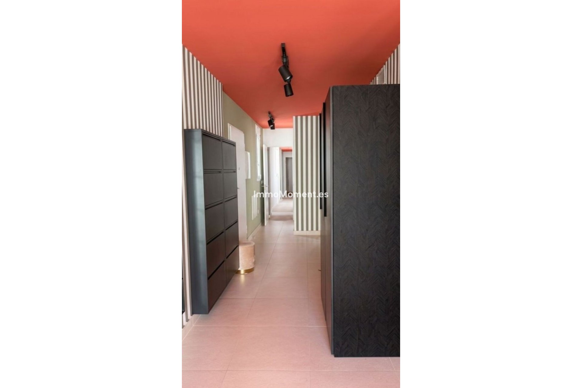 Resale - Apartment - Sotogrande