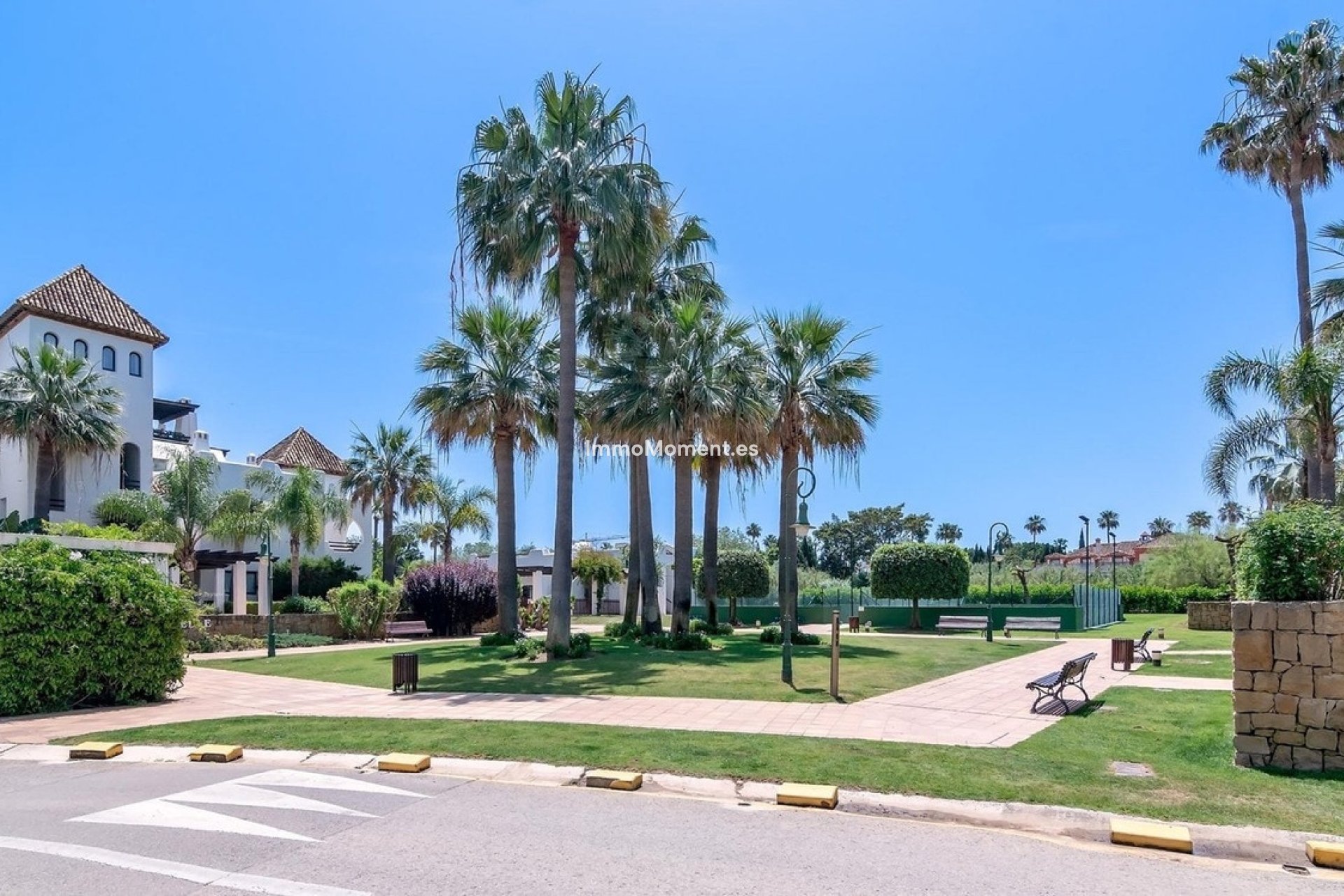 Resale - Apartment - Sotogrande