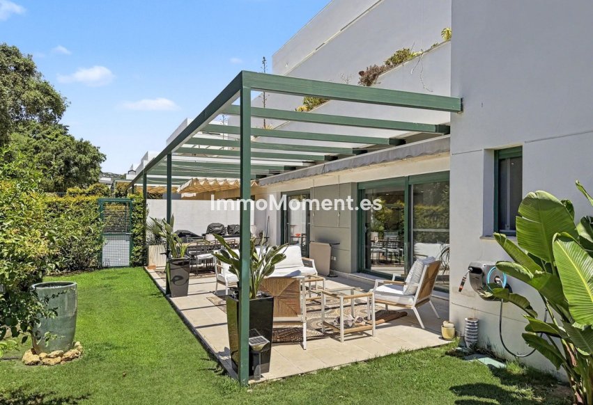 Resale - Apartment - Sotogrande