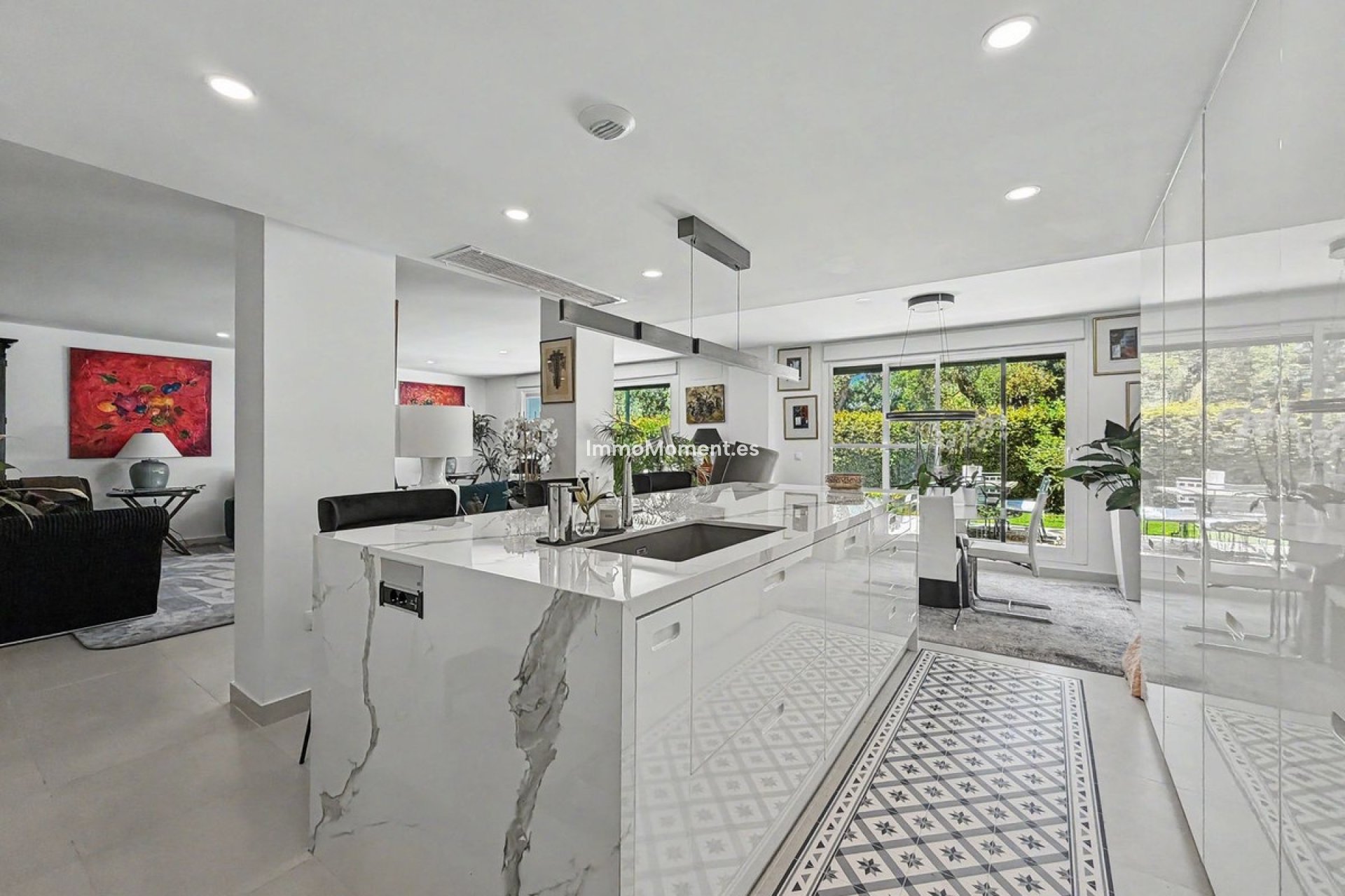 Resale - Apartment - Sotogrande