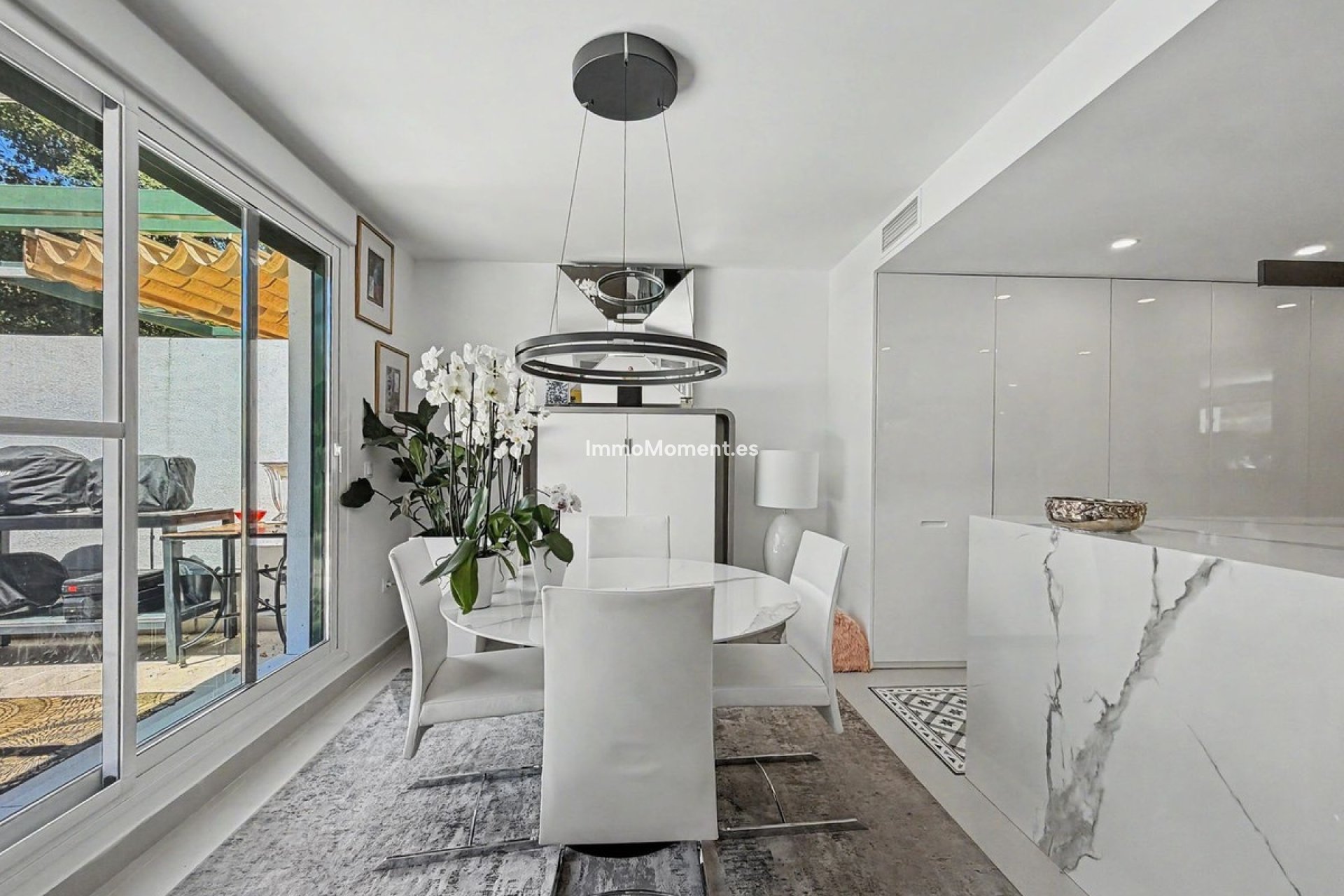 Resale - Apartment - Sotogrande