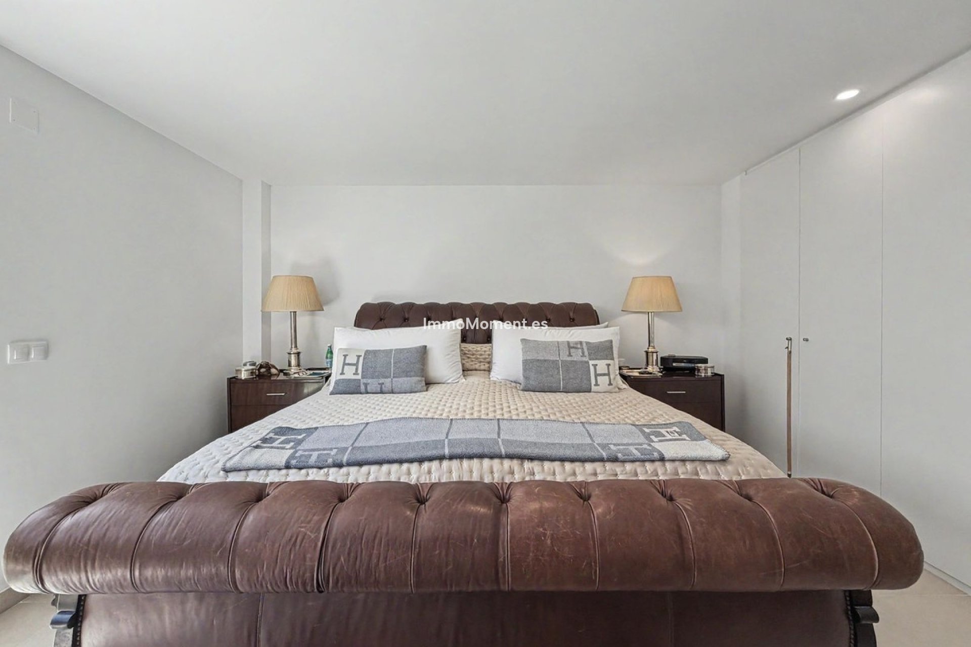 Resale - Apartment - Sotogrande