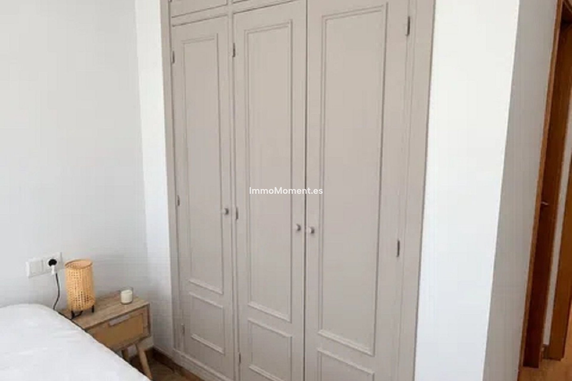 Resale - Apartment - Torremolinos - El Pinillo