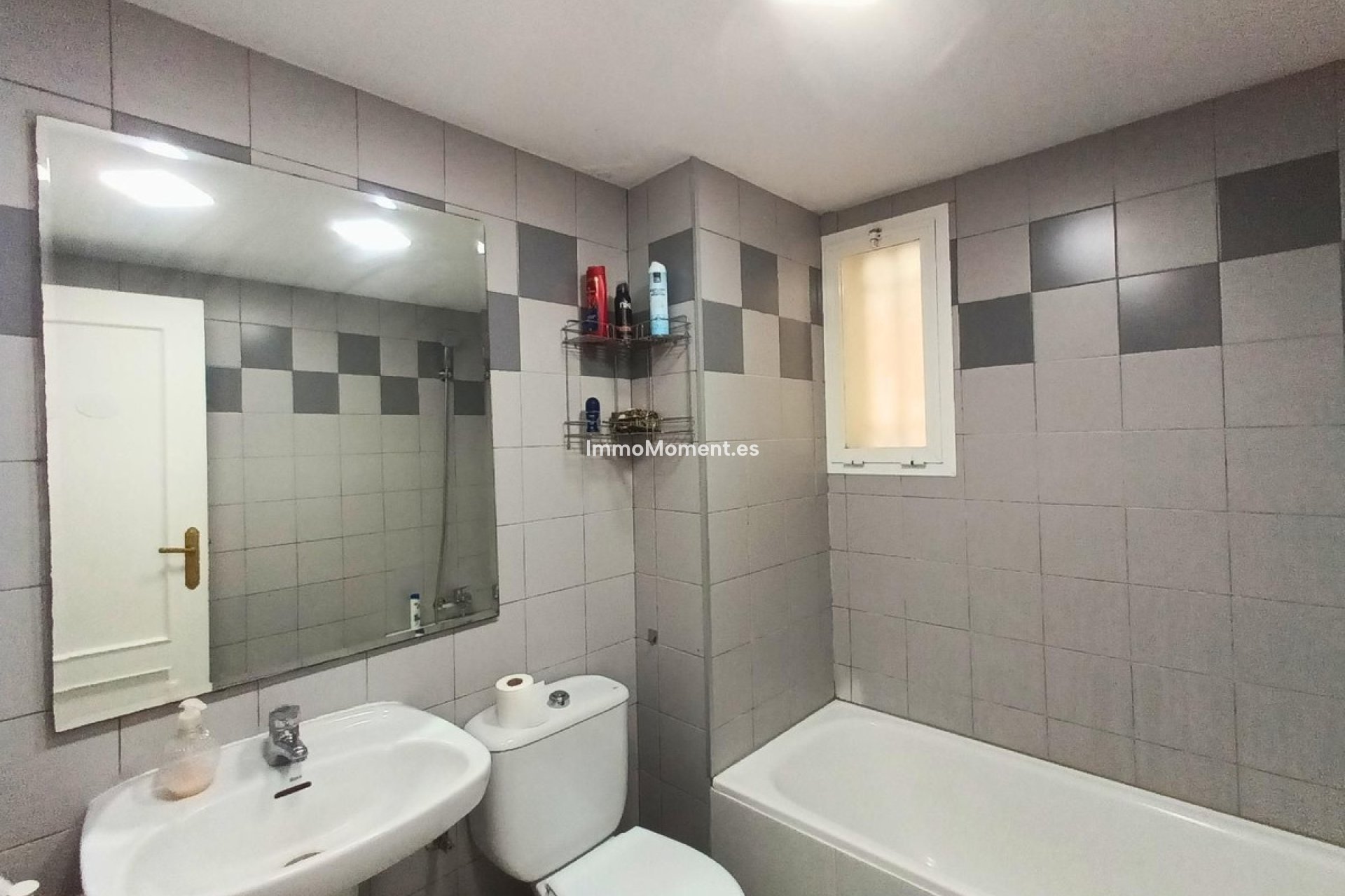 Resale - Apartment - Torremolinos - El Pinillo