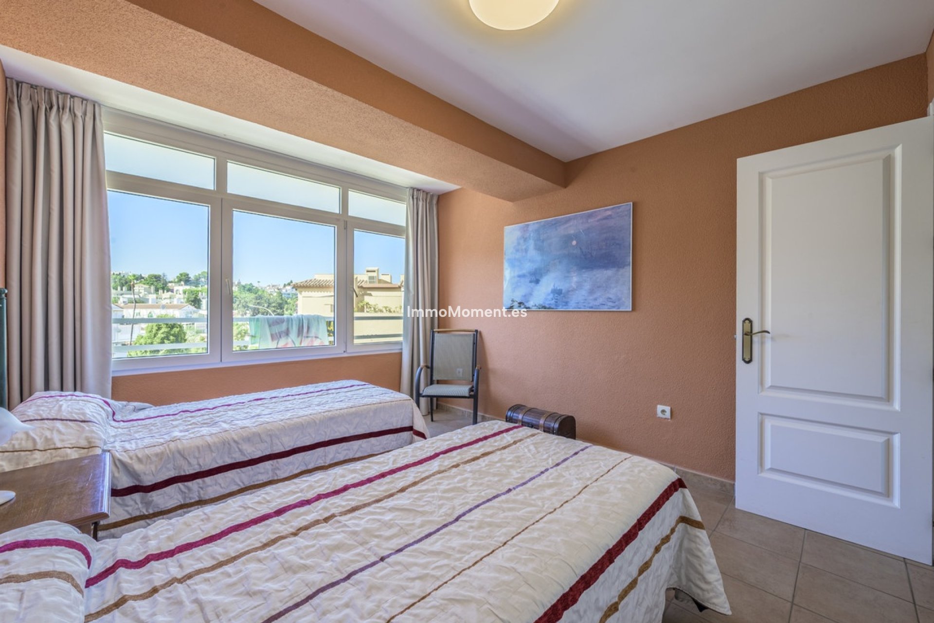 Resale - Apartment - Torremolinos - La Carihuela