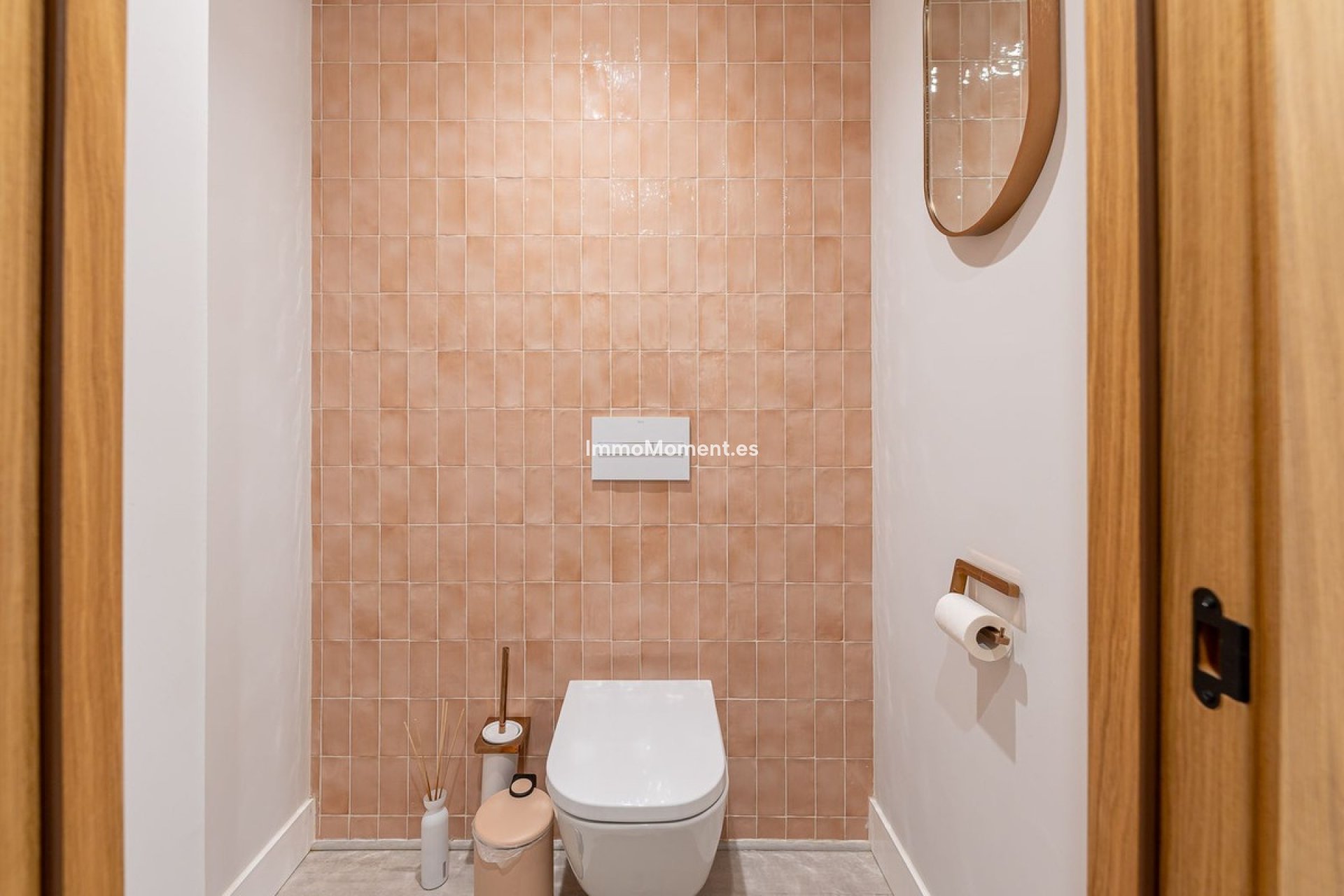 Resale - Apartment - Torremolinos - La Carihuela