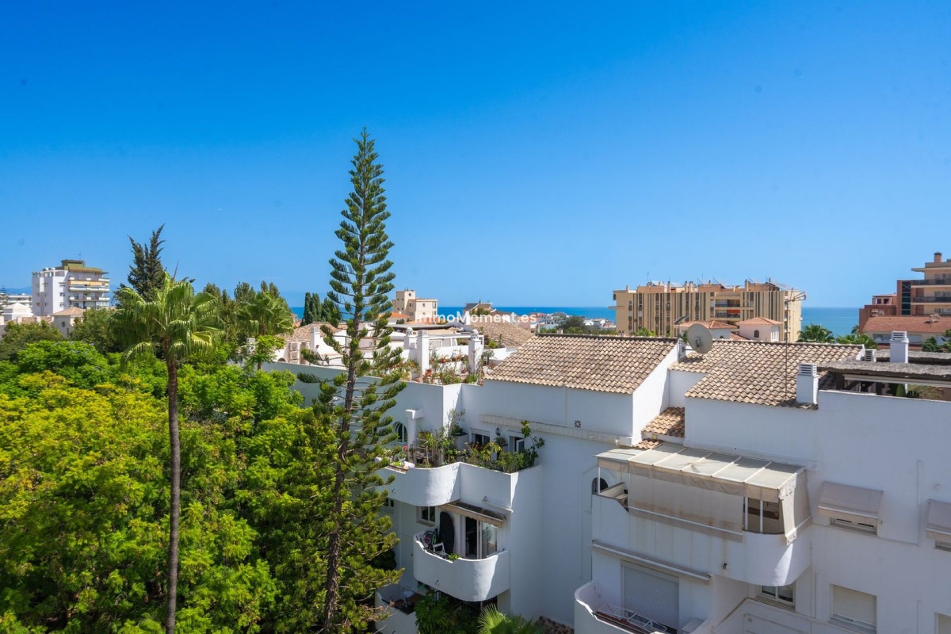 Resale - Apartment - Torremolinos - La Carihuela
