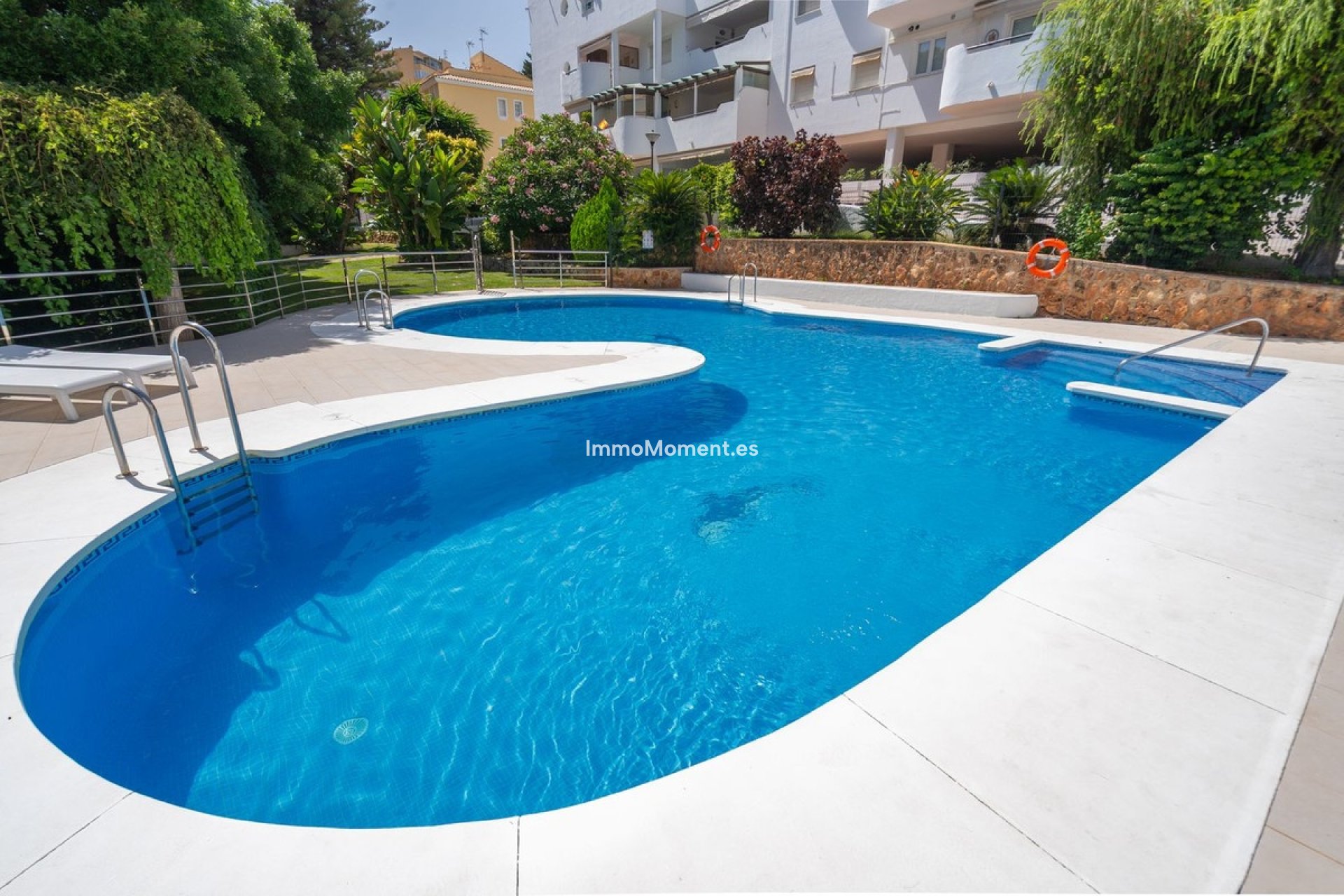Resale - Apartment - Torremolinos - La Carihuela