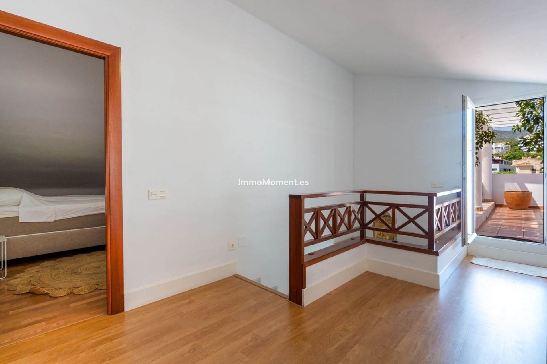 Resale - Apartment - Torremolinos - La Carihuela