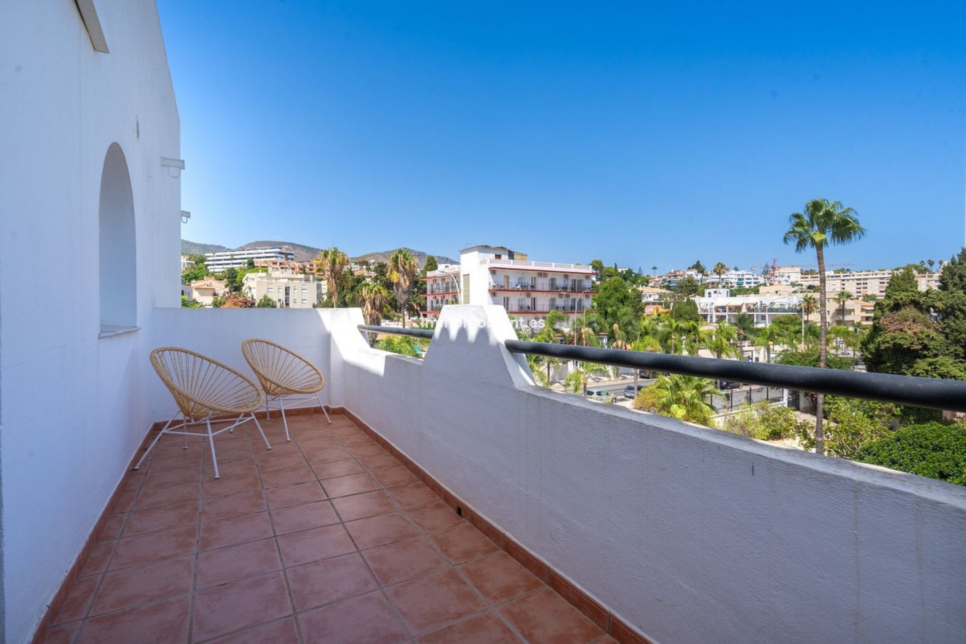 Resale - Apartment - Torremolinos - La Carihuela