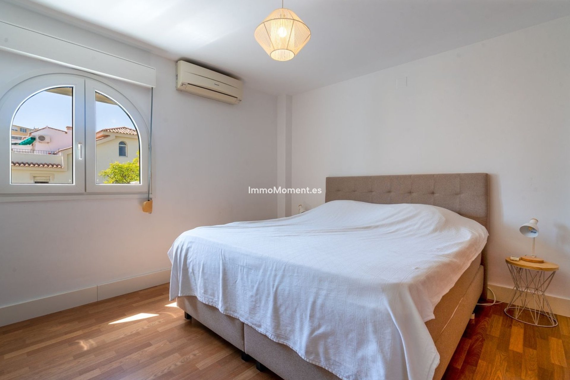 Resale - Apartment - Torremolinos - La Carihuela