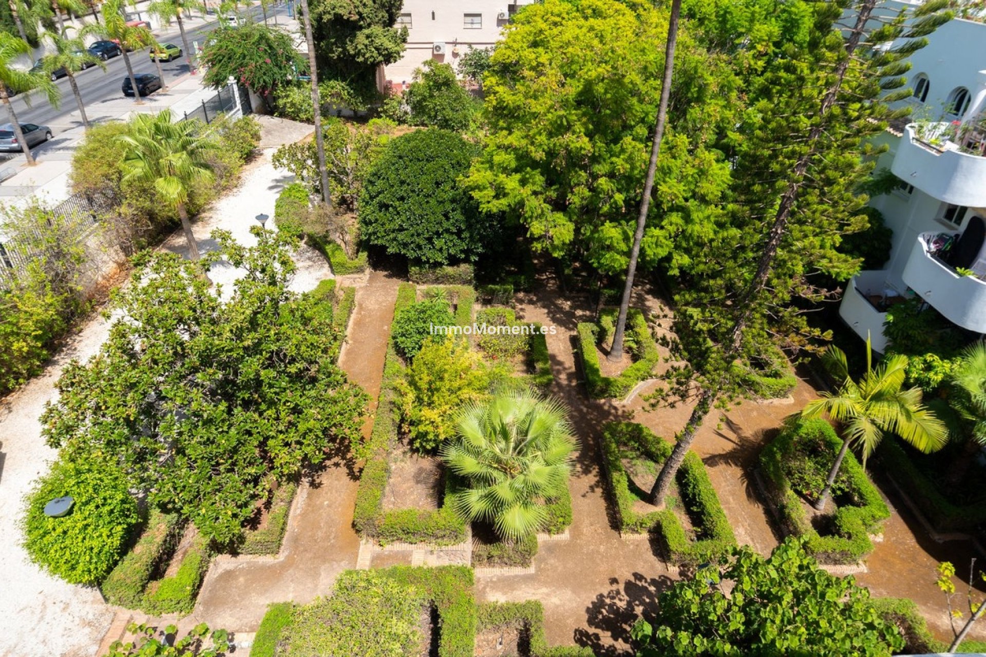 Resale - Apartment - Torremolinos - La Carihuela