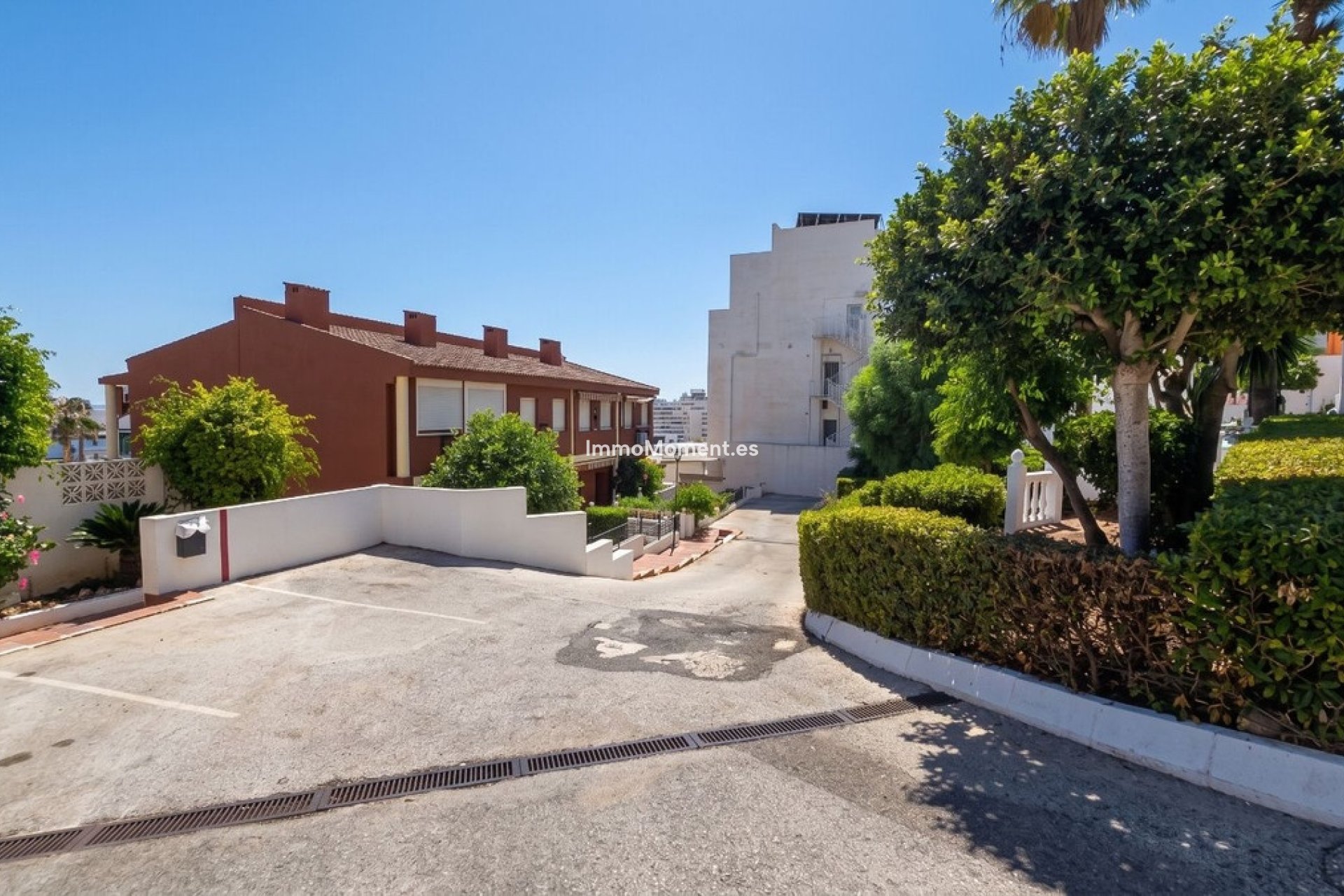 Resale - Apartment - Torremolinos - La Carihuela