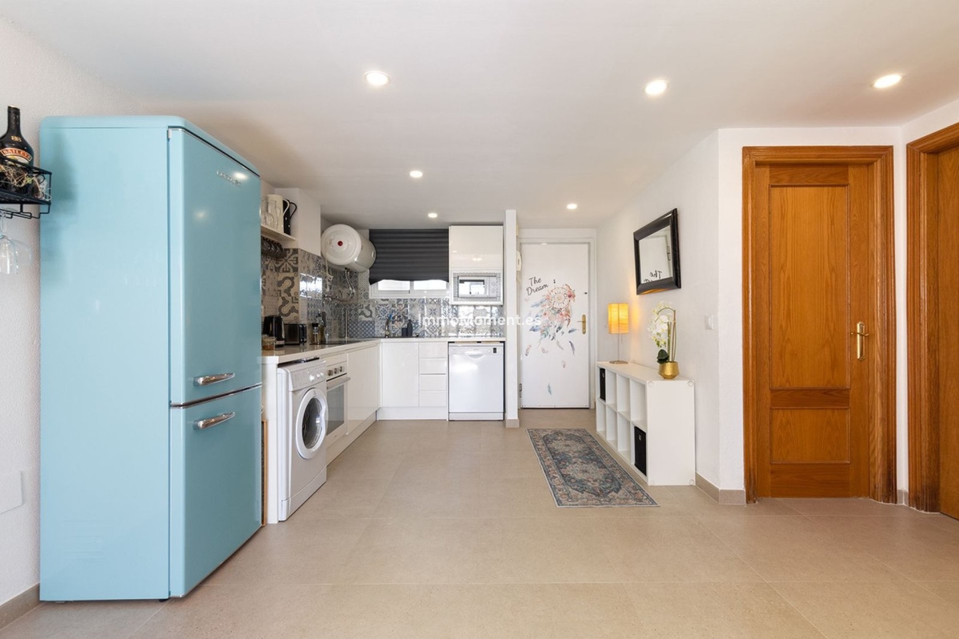 Resale - Apartment - Torremolinos - La Carihuela