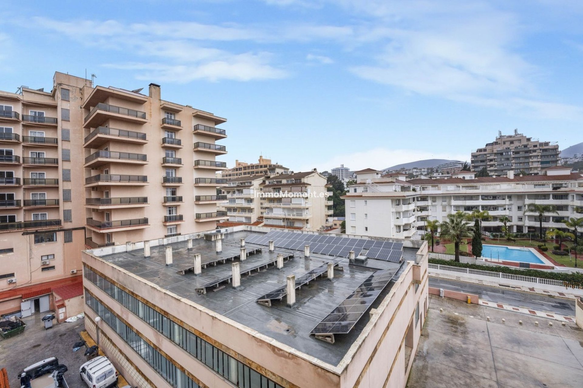 Resale - Apartment - Torremolinos - La Carihuela
