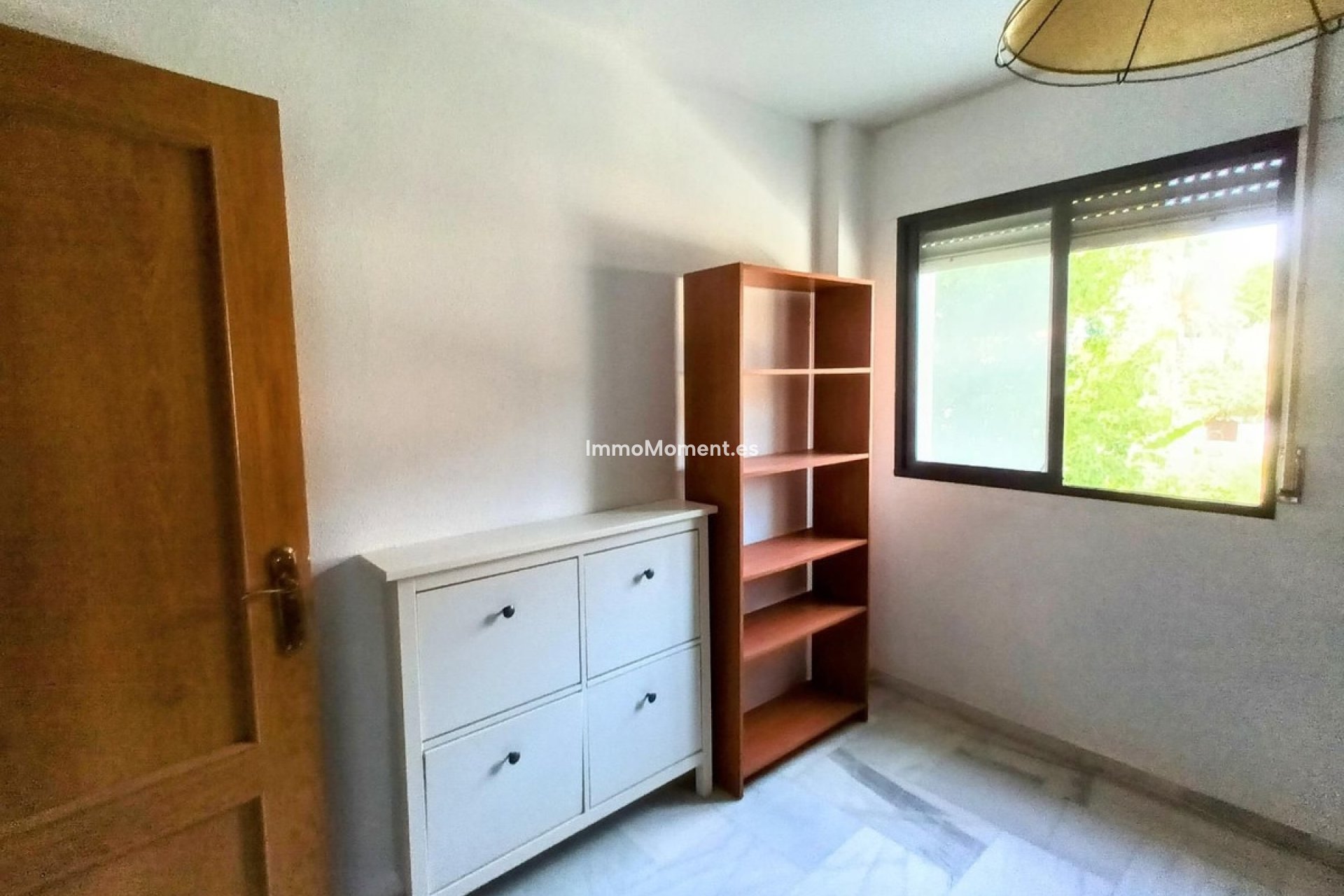 Resale - Apartment - Torremolinos - La Carihuela