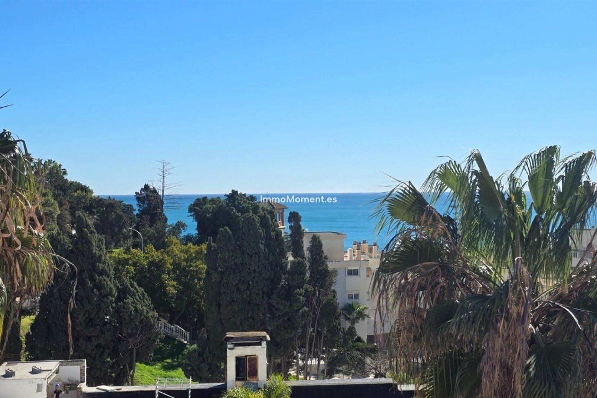 Resale - Apartment - Torremolinos - La Carihuela