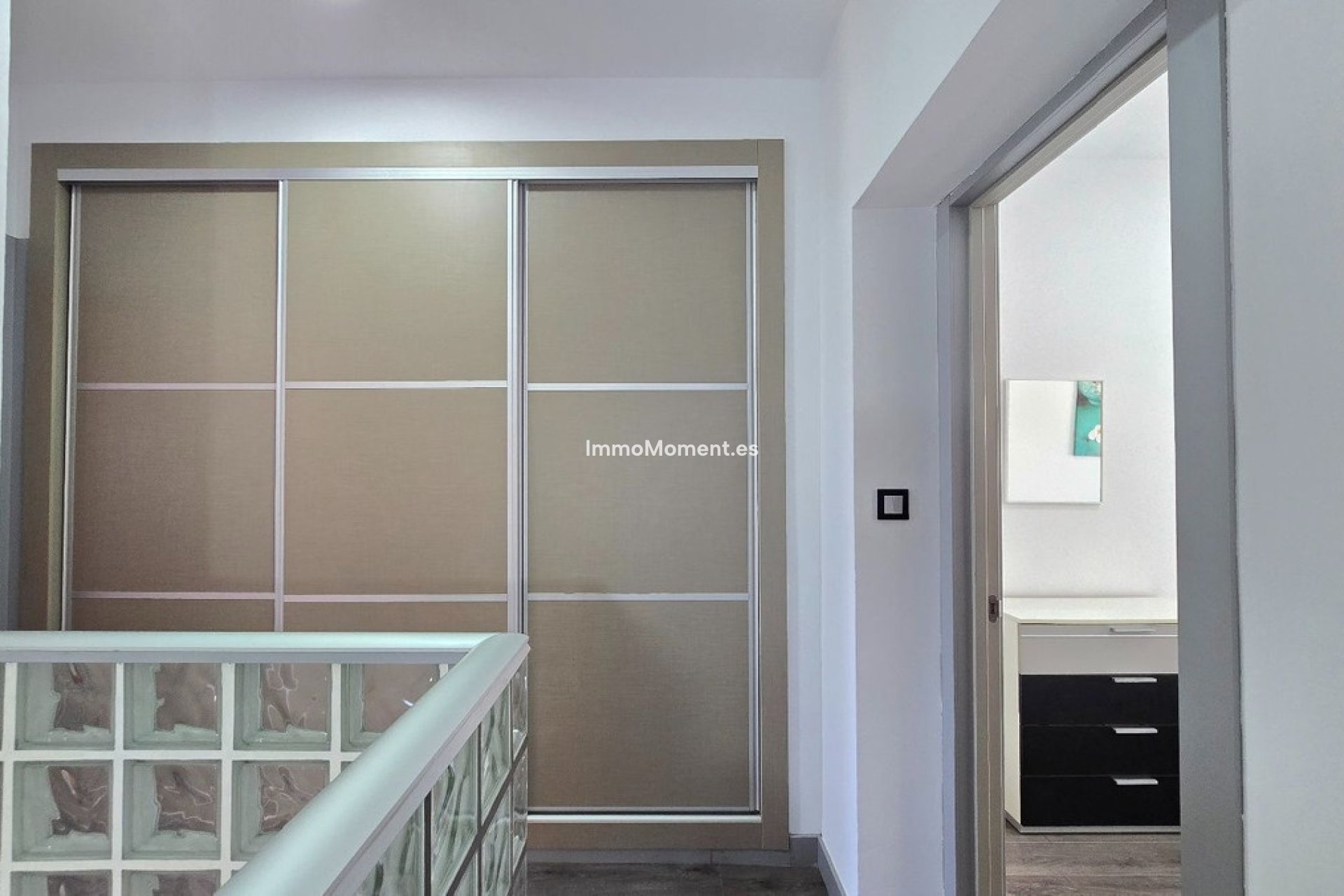 Resale - Apartment - Torremolinos - La Carihuela