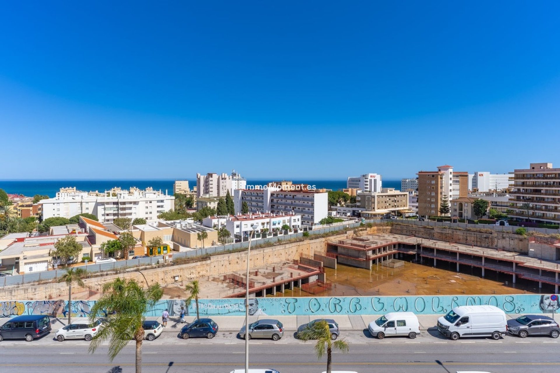 Resale - Apartment - Torremolinos - La Carihuela