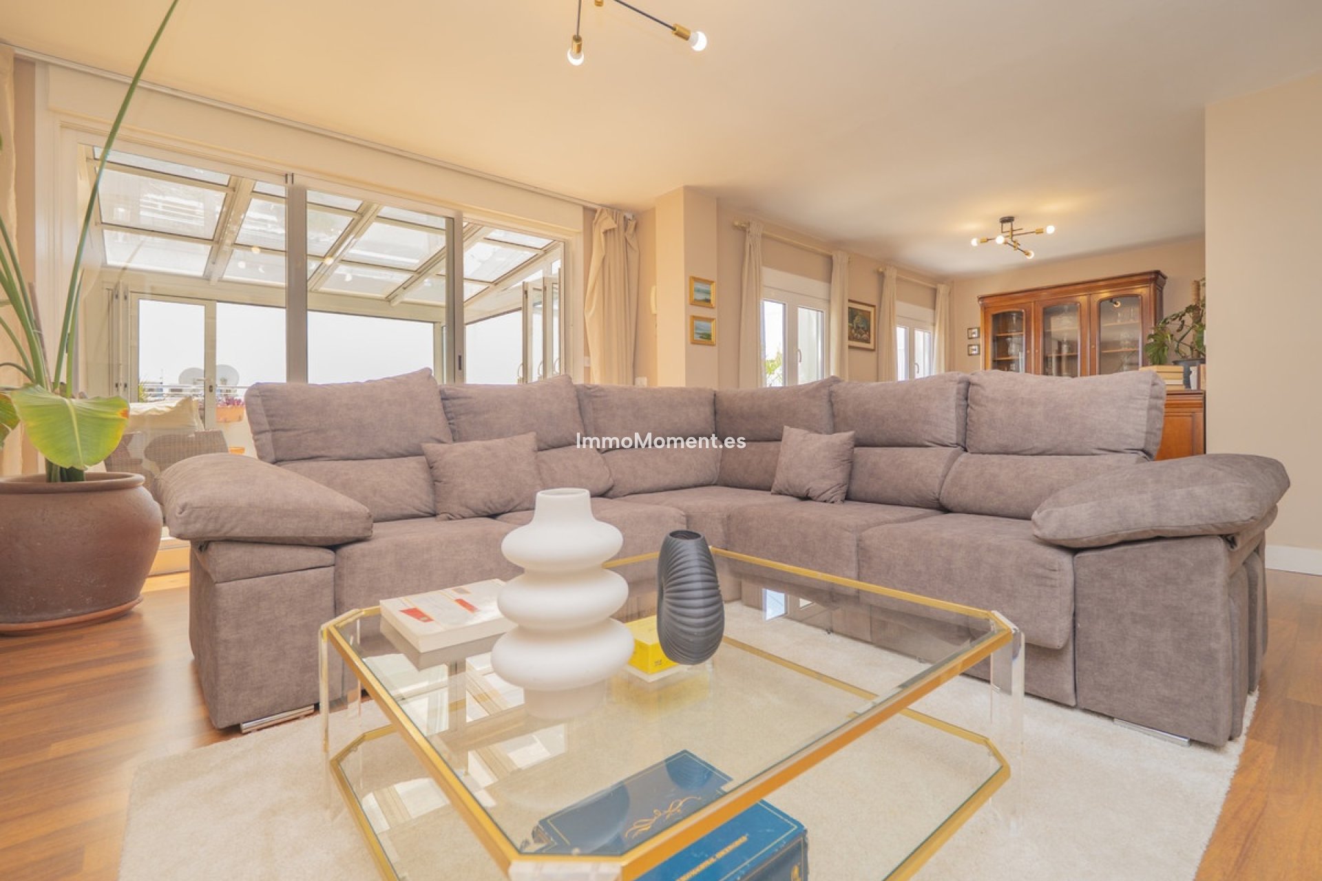Resale - Apartment - Torremolinos - La Carihuela