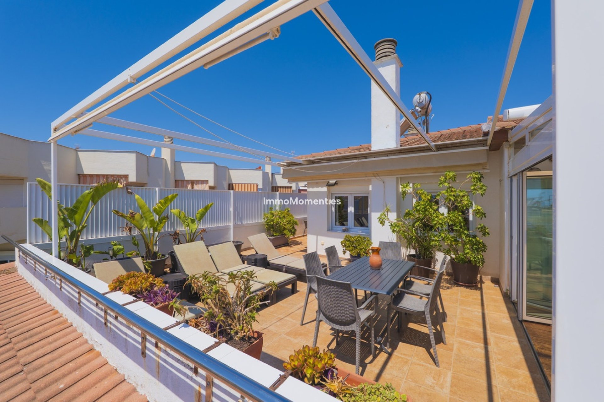 Resale - Apartment - Torremolinos - La Carihuela