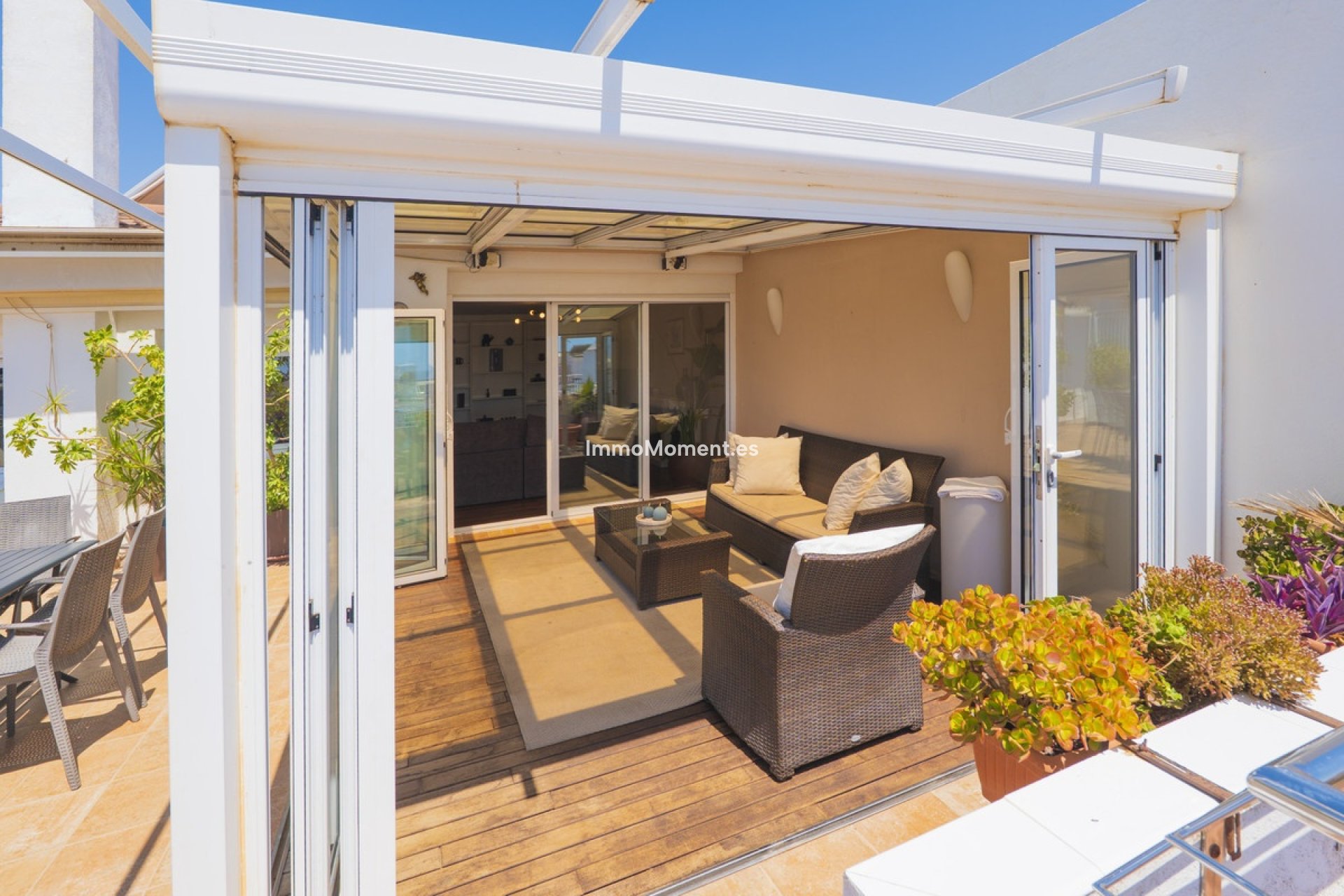 Resale - Apartment - Torremolinos - La Carihuela