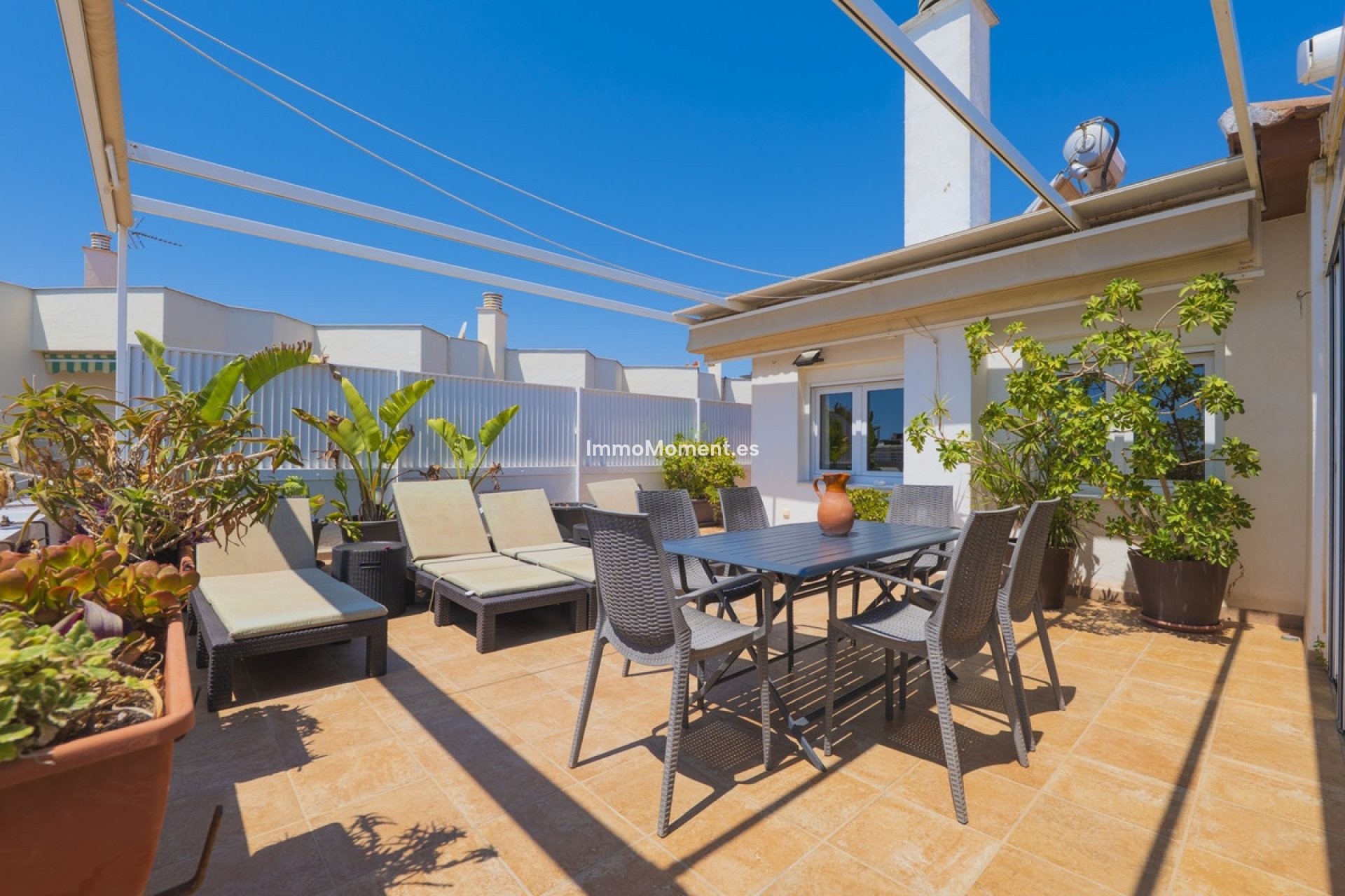 Resale - Apartment - Torremolinos - La Carihuela