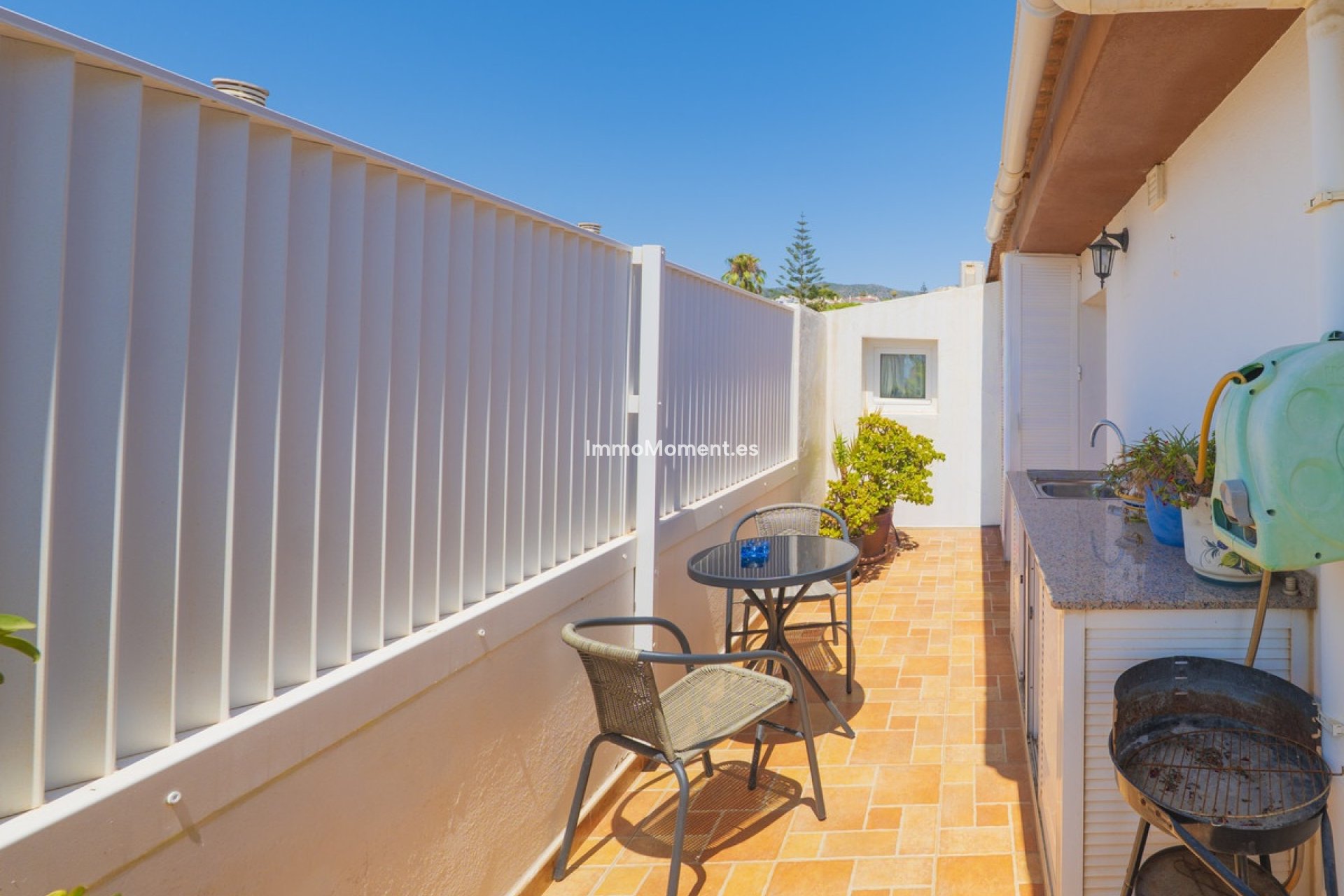 Resale - Apartment - Torremolinos - La Carihuela