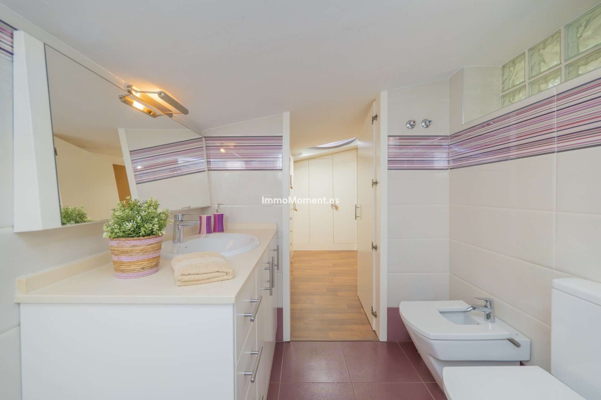 Resale - Apartment - Torremolinos - La Carihuela