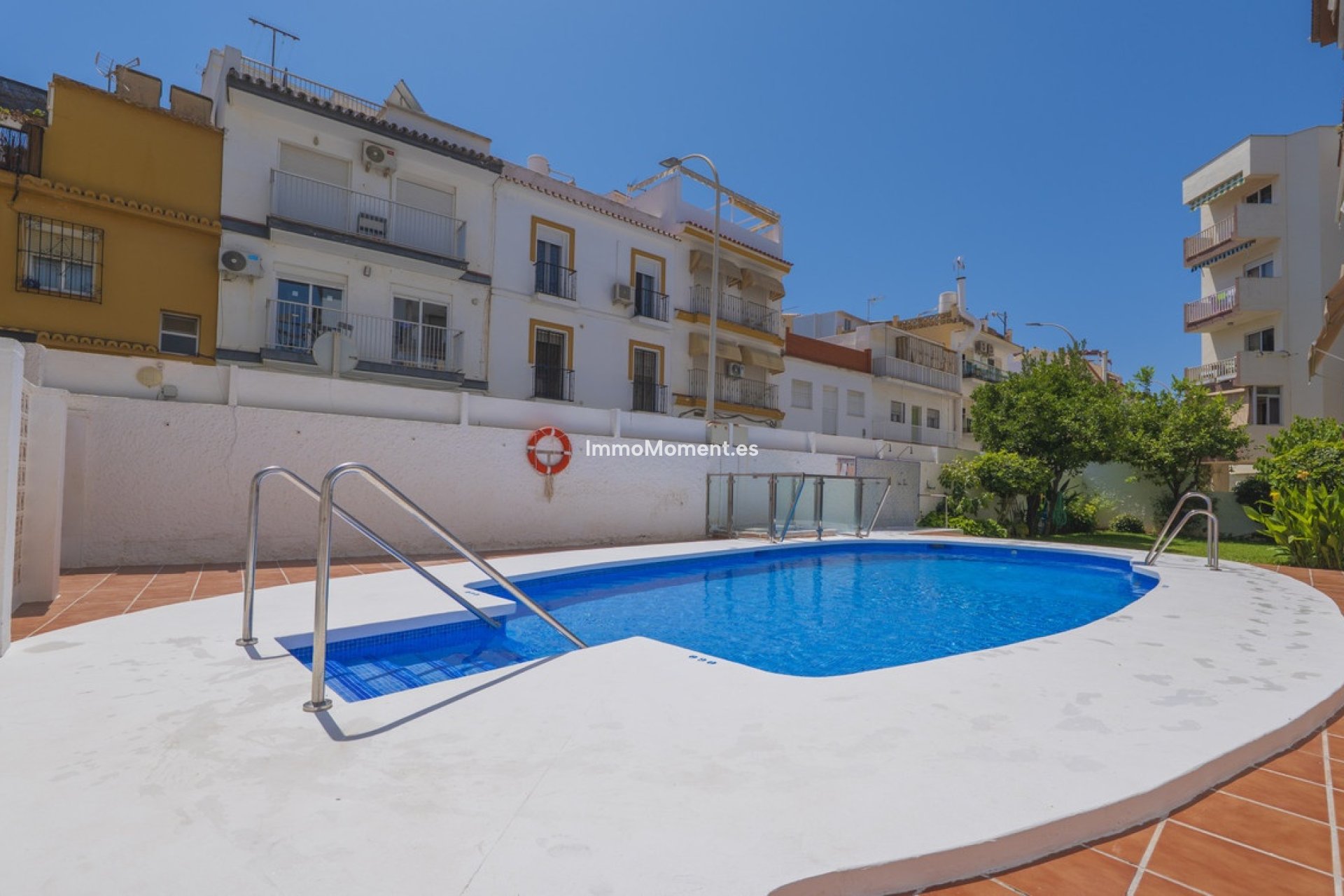 Resale - Apartment - Torremolinos - La Carihuela