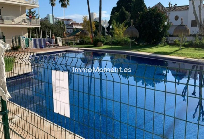 Resale - Apartment - Torremolinos - La Carihuela