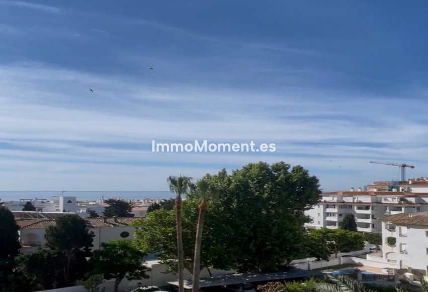 Resale - Apartment - Torremolinos - La Carihuela