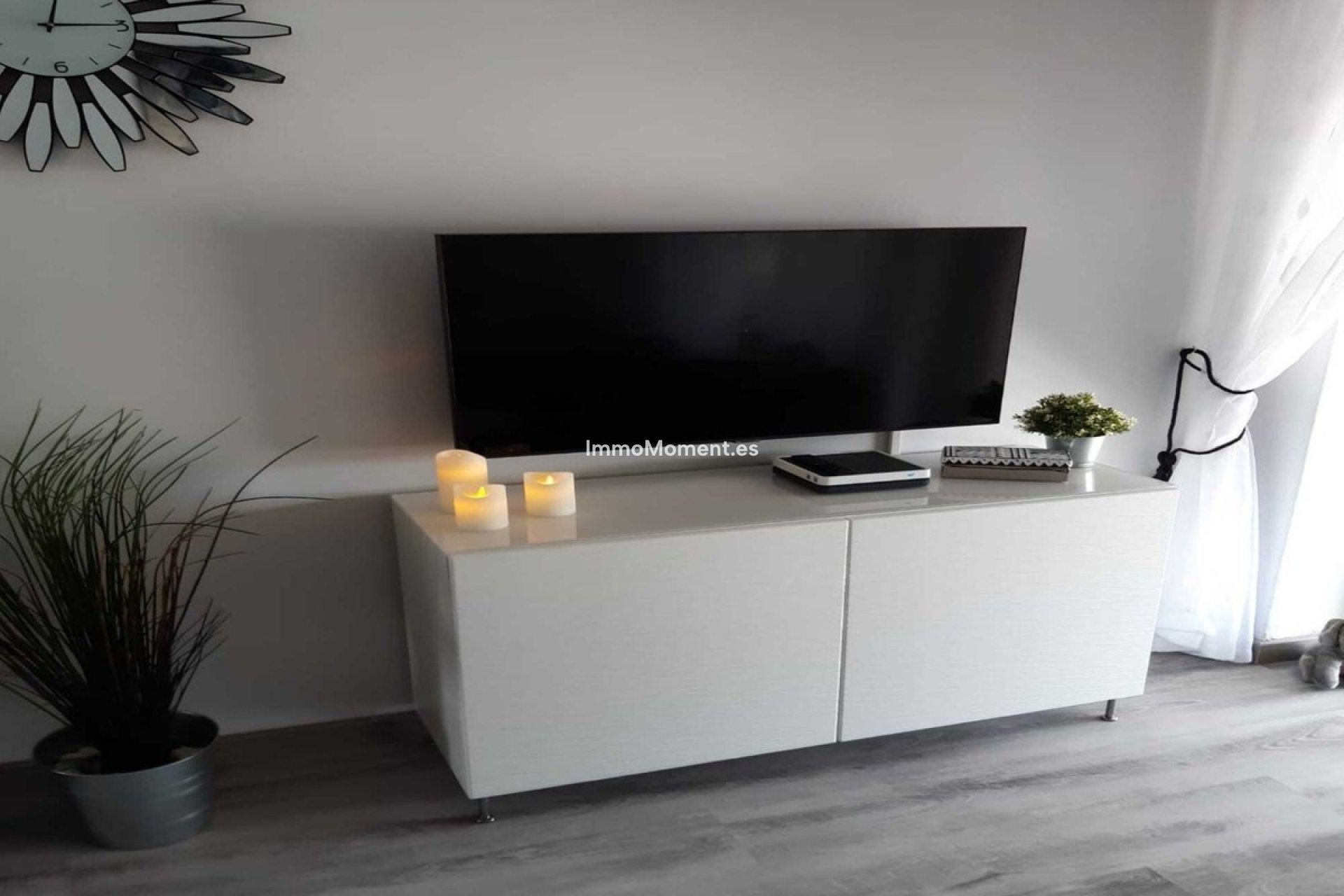 Resale - Apartment - Torremolinos - La Carihuela