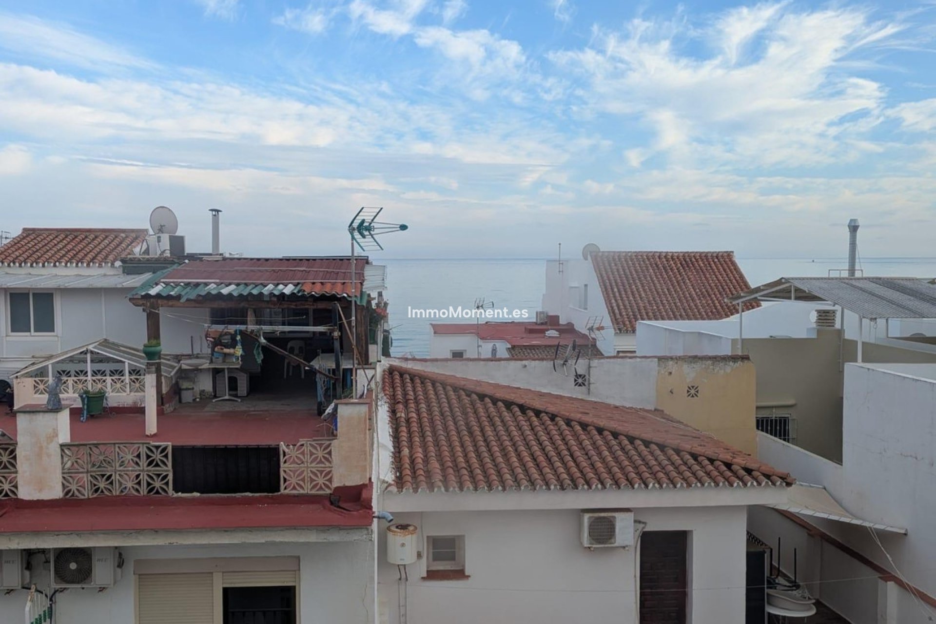 Resale - Apartment - Torremolinos - La Carihuela