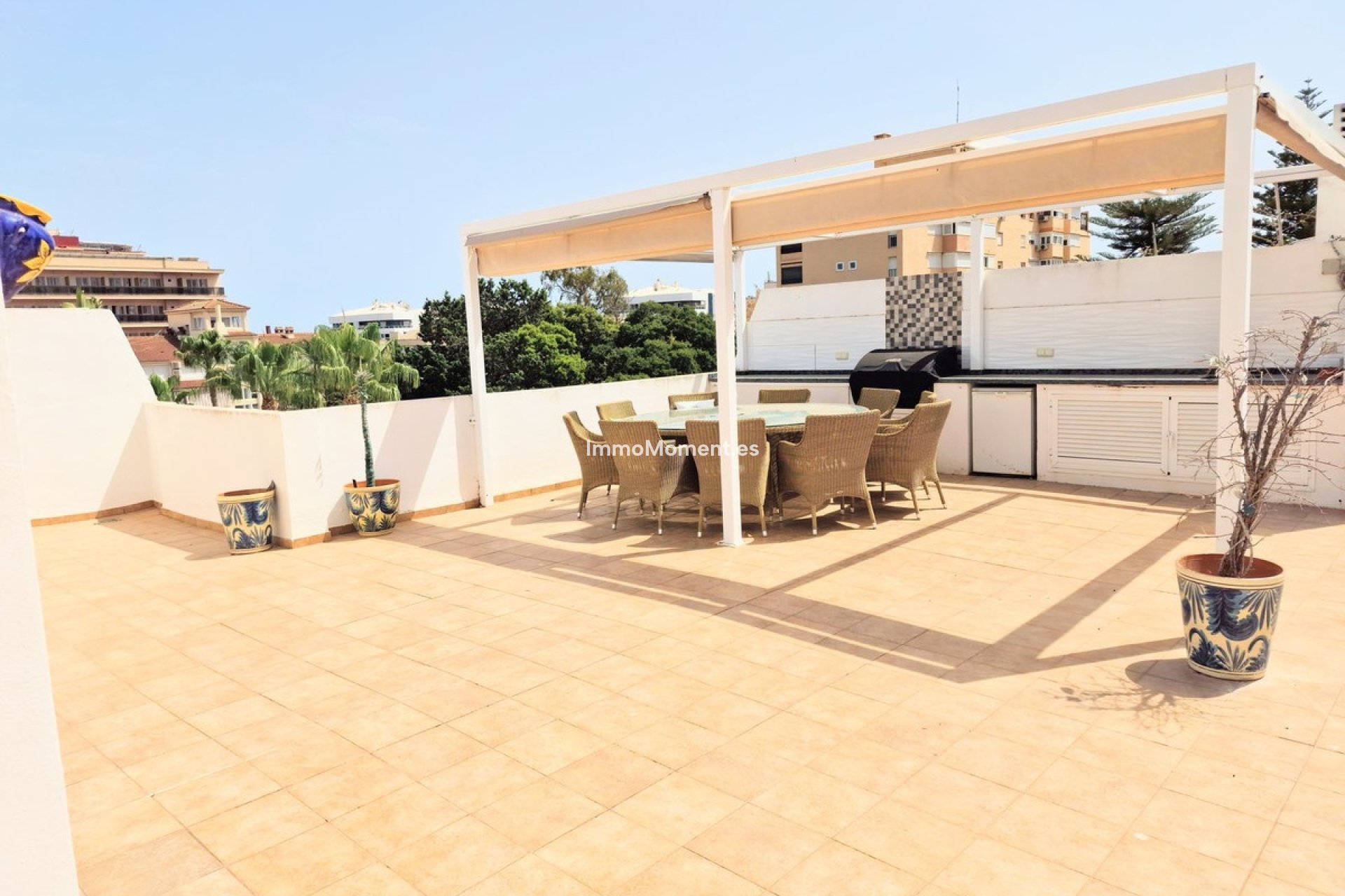 Resale - Apartment - Torremolinos - La Carihuela