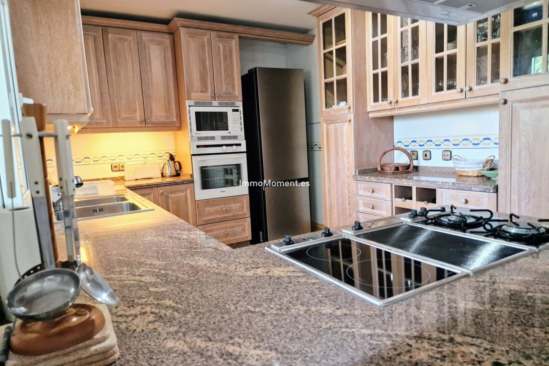 Resale - Apartment - Torremolinos - La Carihuela