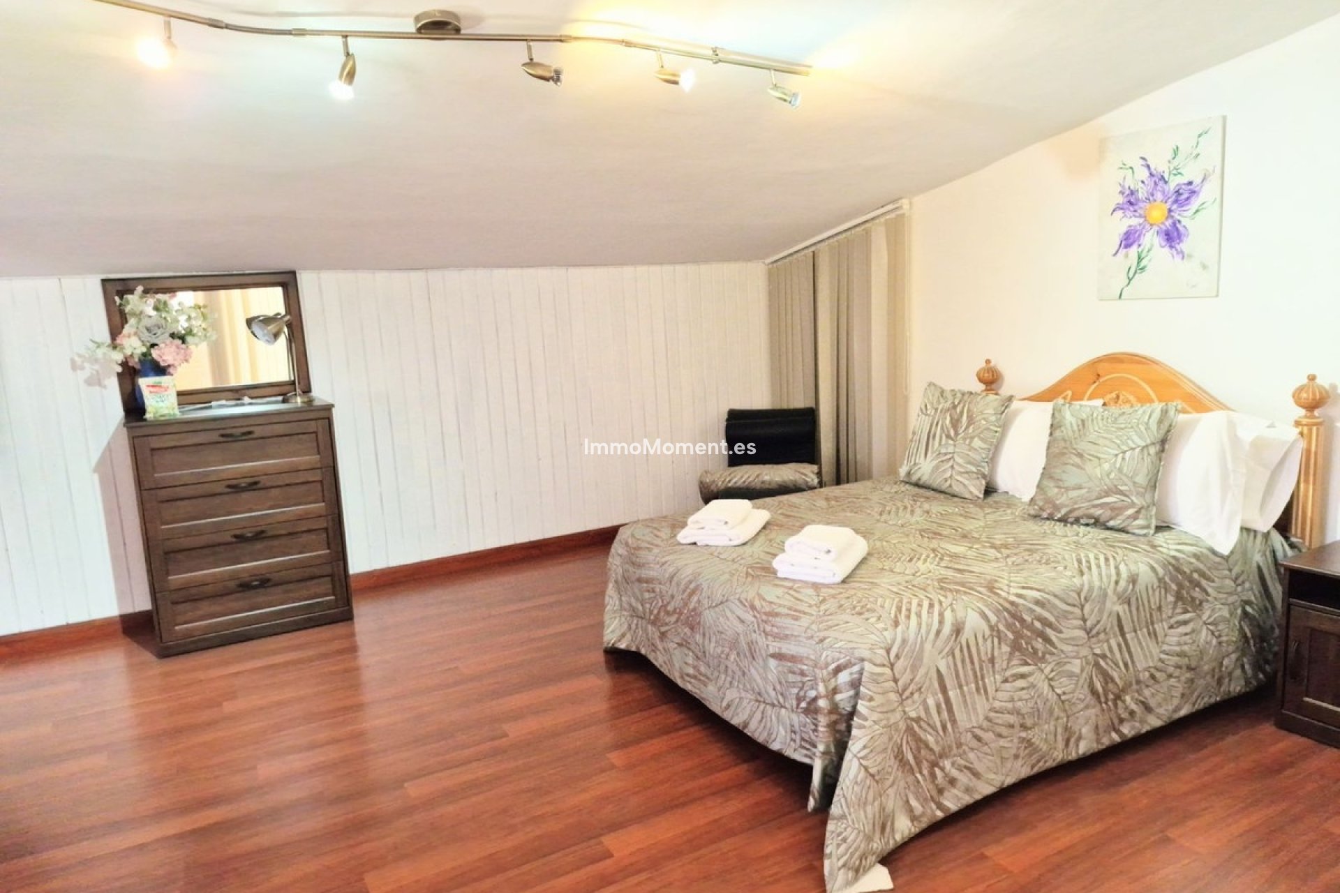 Resale - Apartment - Torremolinos - La Carihuela