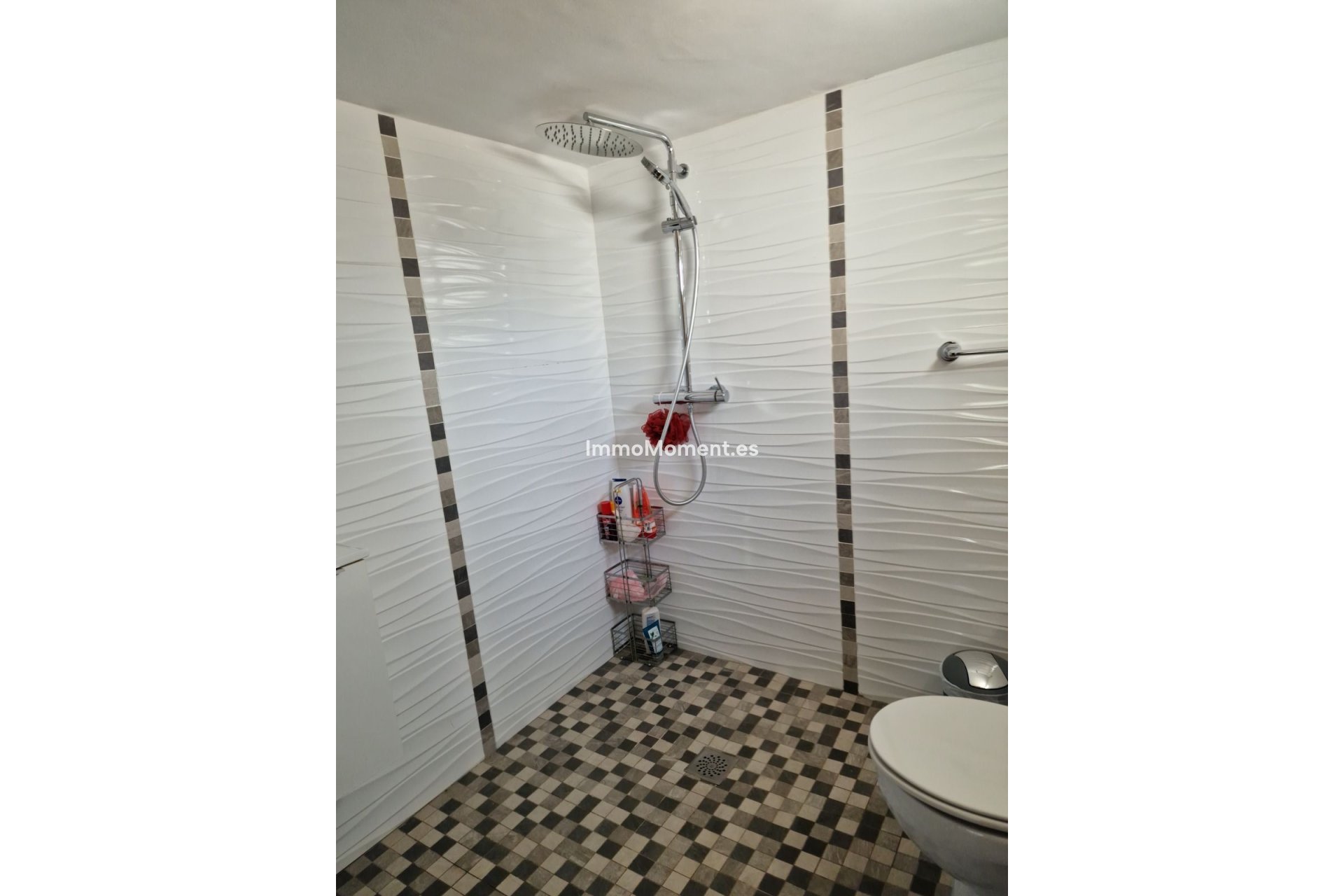 Resale - Apartment - Torremolinos - La Carihuela